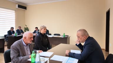 Zaur Mikayılov Samux rayonunda vətəndaşlarla görüşdü (FOTO)