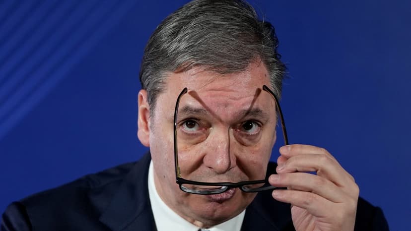 Vuçiç yenidən Serbiyanın baş naziri olmaq istəyir