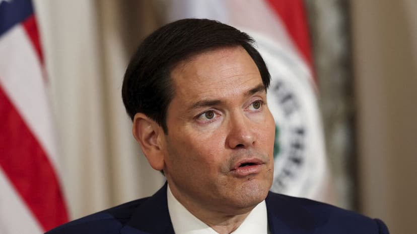 Marko Rubio: "Ən qüdrətli üç dövlət arasında dialoq davam etdirilməlidir"