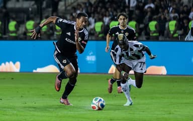 "Qarabağ" - "Neftçi" oyununda 6 qol vuruldu, qalib müəyyənləşmədi