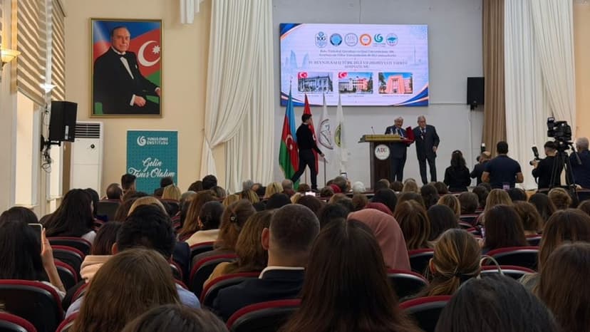 Türkiyə və Azərbaycanın ortaq dil və ədəbiyyat irsi Bakıda bir araya gəldi (FOTO)