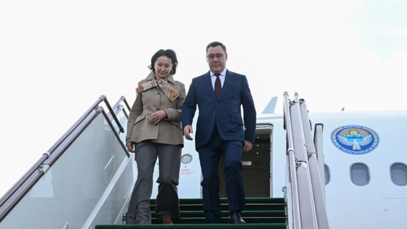 Sadır Japarov Bakıya gəldi (FOTO)