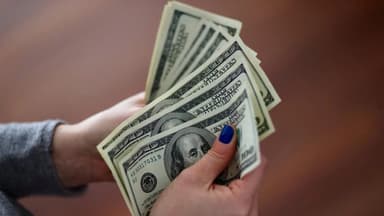 Dollar son 1,5 ilin maksimumuna çatdı
