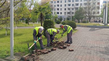 Lənkəranda parkda işlədilər fəhlələrin maaşı verilmədi - Şirkət cərimələndi (FOTO)
