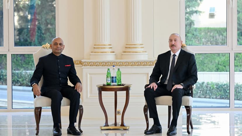 İlham Əliyev Hindistanın ölkəmizdə yeni təyin olunmuş səfirini qəbul etdi (FOTO)