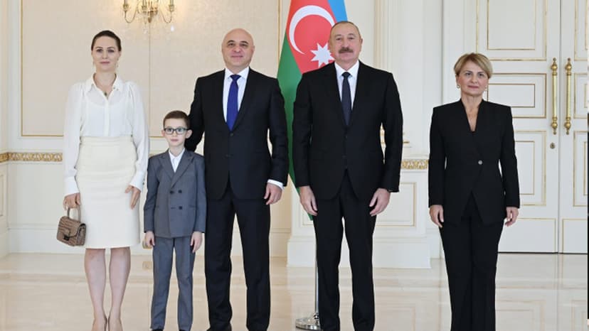 Prezident Gürcüstanın yeni səfirini qəbul etdi (FOTO)