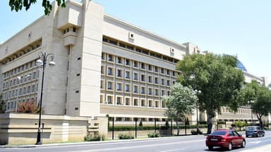 DTX Masazırda avtomobillərin yandırılmasını təşkil edən şəxsi xaricdə saxlayıb