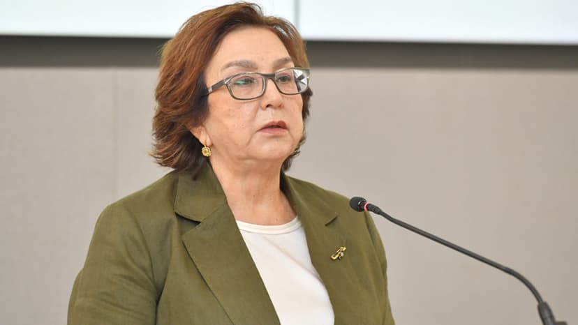 Məleykə Abbaszadə: Məzunların 3,2 faizi ixtisası sırf öz marağına görə seçib