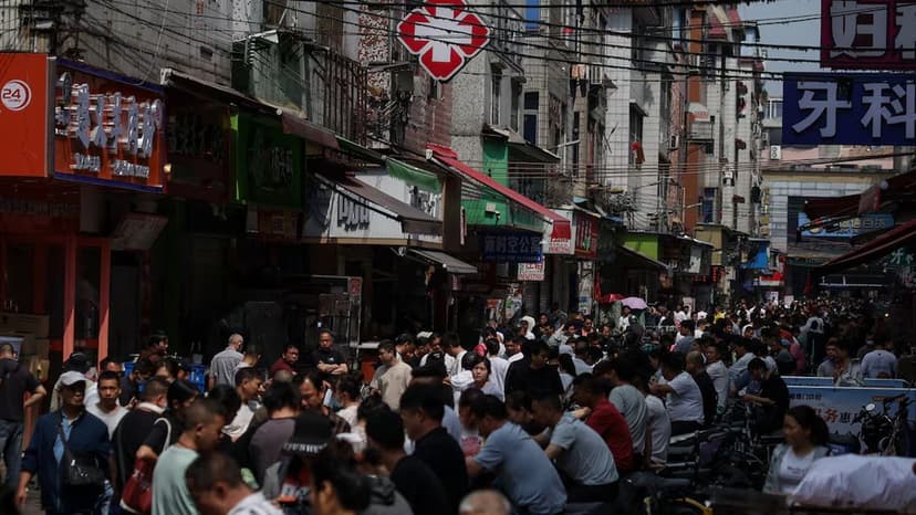 Çində gizli işsizlik dalğası: Hər gün "işə" gedirlər
