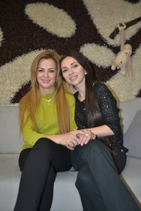 Əməkdar artist millət vəkilinin mahnısını oxudu - FOTO/VİDEO