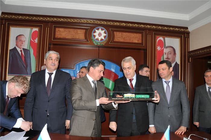 Azərbaycan yeni vaqonlar alır - FOTOLAR
