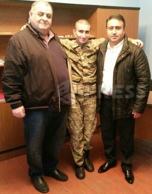 Azərbaycana keçən erməni: "Rəssam olmaq istəyirəm" - FOTO