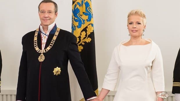 Prezident xəyanətkar arvadını boşayır - FOTO