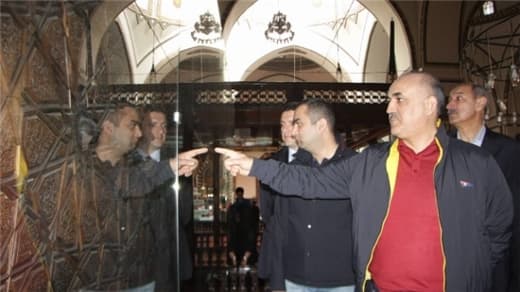 Azərbaycanlı nazir idman geyimində bazarda - FOTOLAR