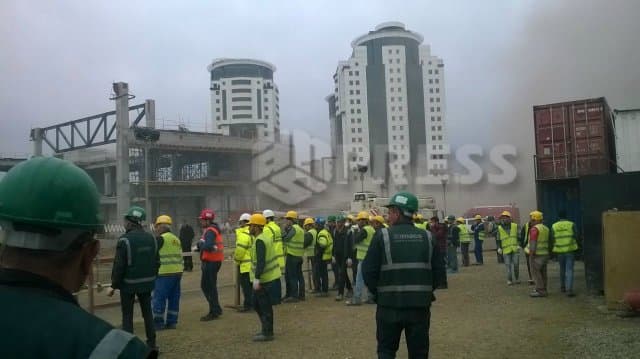 Bakıda məşhur otel yanır - FOTO/VİDEO