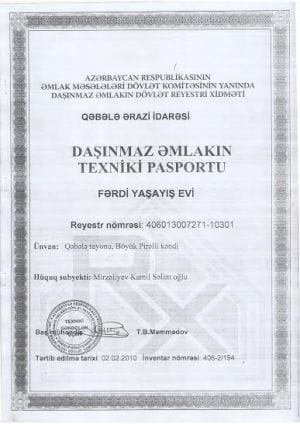 İdarə rəisi polis zabitinin evini və torpağını zorla əlindən alır - FOTO