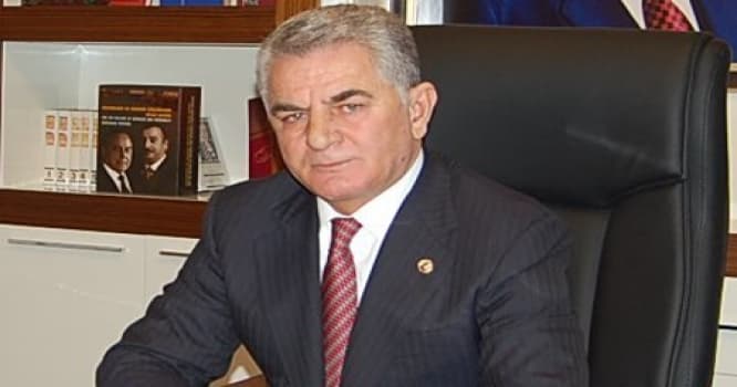 Fotomodel Odessa milisinin mətbuat katibi oldu - FOTO
