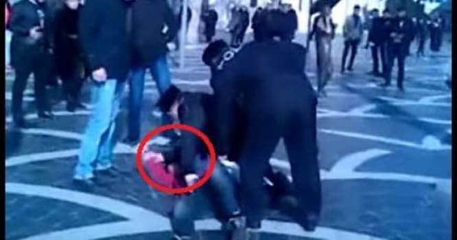 Polislər Bakının mərkəzində bir gənci belə ölümcül etdi - VİDEO