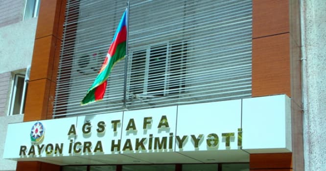 İcra Hakimiyyəti Heydər Əliyev Mərkəzində işlədilən fəhlələrin pulunu vermir