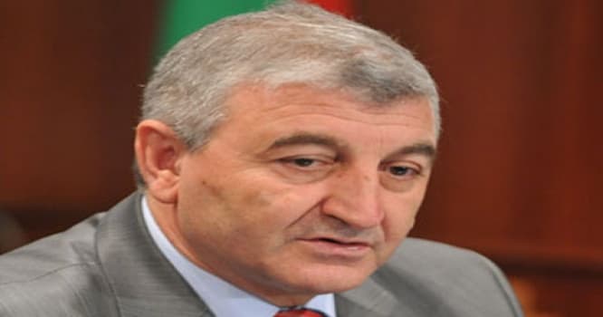 Məzahir Pənahov dəyişdirilir?