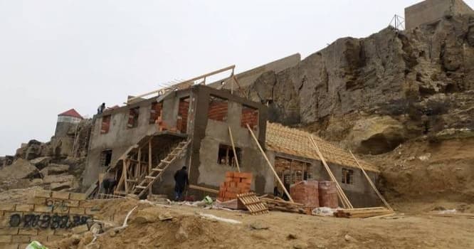Nardaranda idman bazasının yerində villa tikirlər - RÜSVAYÇILIQ