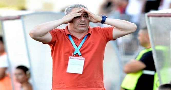 "Neftçi"nin maraqlandığı məşqçi futboldan uzaqlaşdırıldı - Kontorlara işləyirmiş