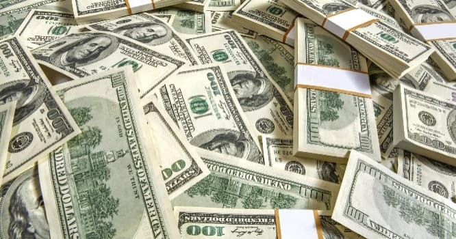 Neft Fondu banklara dollar satdı - 100 milyon