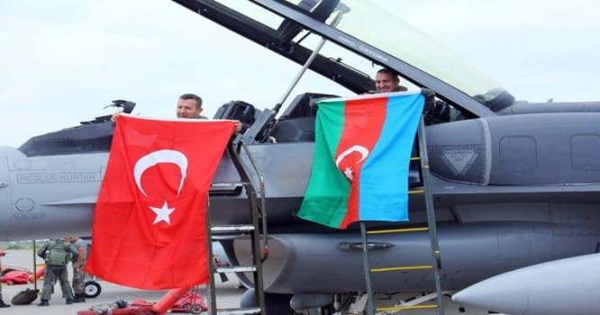 Azərbaycan qırıcılarını havaya qaldırır - "TurAz Qartalları" təlimə başlayır