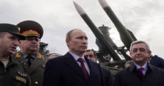 Putin Ermənistana hərbi qüvvə cəmləşdirir, “peşka” etiraz edir?
