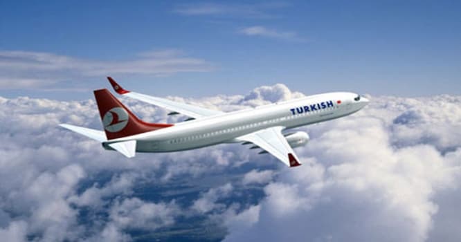 İstanbul-Bakı aviareysi təxirə salındı