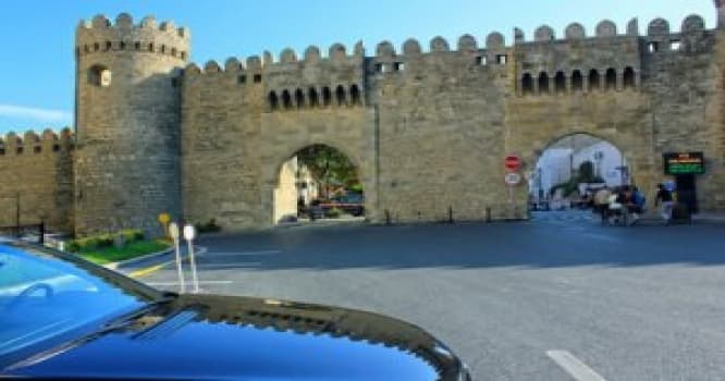 “Qoşa Qala” Qapıları iki günlük avtomobillərin üzünə açılır