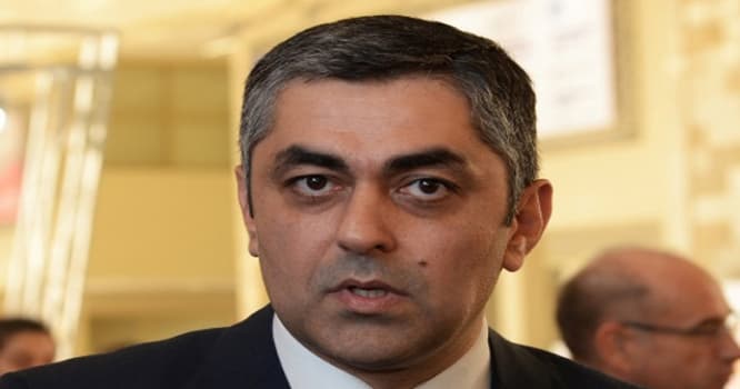 Nazir işçini qanunsuz əməlinə görə qovdu
