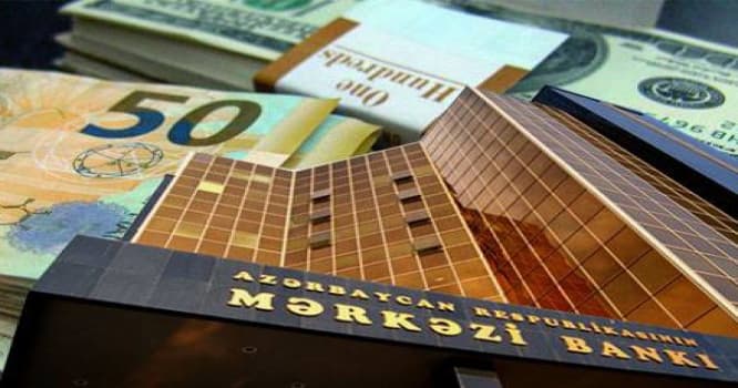 "Yaxın bir neçə ildə manatın möhkəmlənməsini gözləməməliyik" - Bank üzrə ekspert