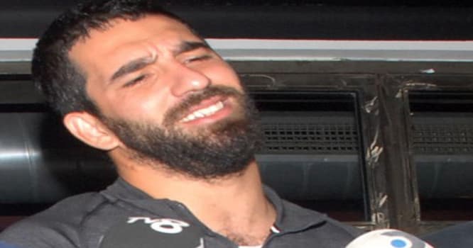 Arda Turandan paltar açıqlaması - FOTOLAR