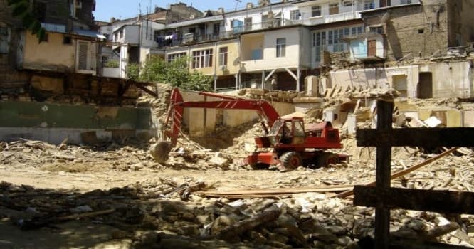 “Böyük söküntü Bakıda kirayə bazarını yerindən oynadacaq”