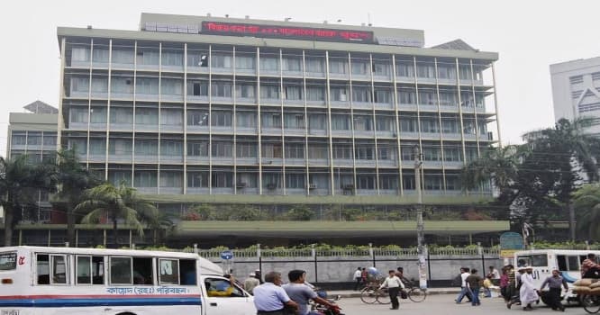 Səhv yazdılar, 100 milyonu oğurlaya bilmədilər