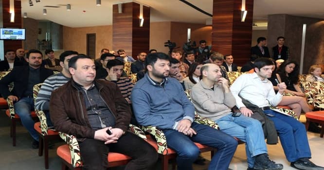 AZAL rəsmisinin sayt təqdimatında nə işi vardı?