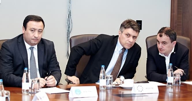 "İnter"in sabiq prezidenti hələ də Bakıda girov saxlanıb