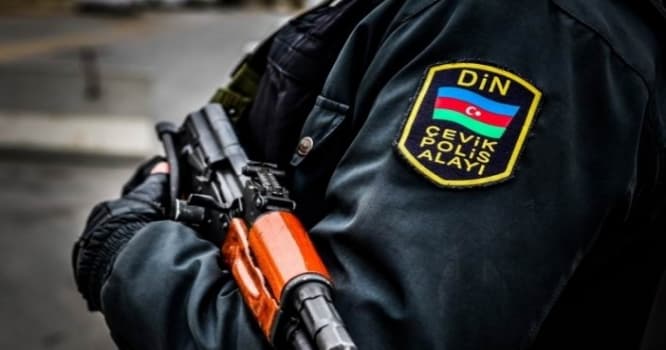 DİN Bakıda əməliyyat keçirdi, polis bıçaqlandı