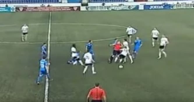 Azərbaycan pasportundan imtina etmiş futbolçunu Rusiyada çırpdılar - VİDEO