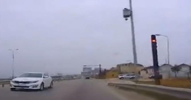 Bakıda sürücüləri çaşdıran işıqfor peyda olub - VİDEO