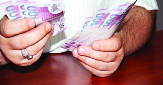 23 min manatı mənimsənilən qadın prezidentdən kömək istəyir - ŞİKAYƏT