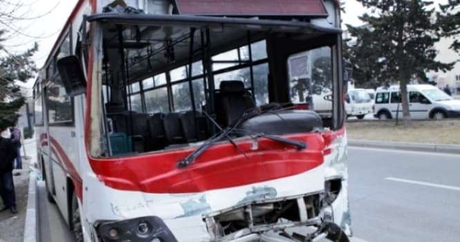 Bakıda daha bir avtobusu qəzası: ölən və yaralananlar var