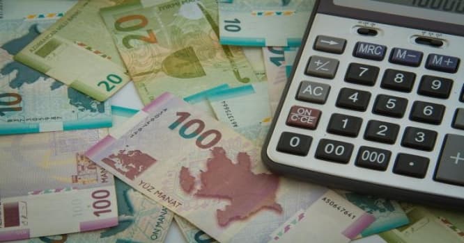 Bakıda manat qıtlığı