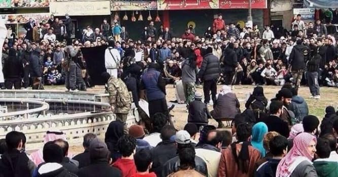 “İslam Dövləti”ndə həyat: Raqqada nə baş verir?