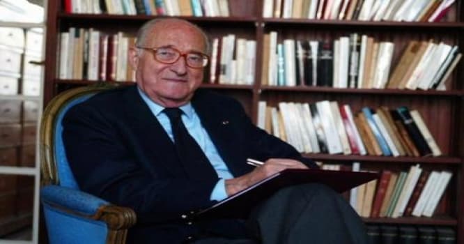 Məşhur yazıçı dünyasını dəyişdi