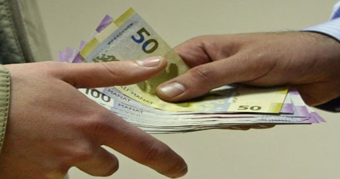 Azərbaycanda həkim 200 nəfəri aldatdı