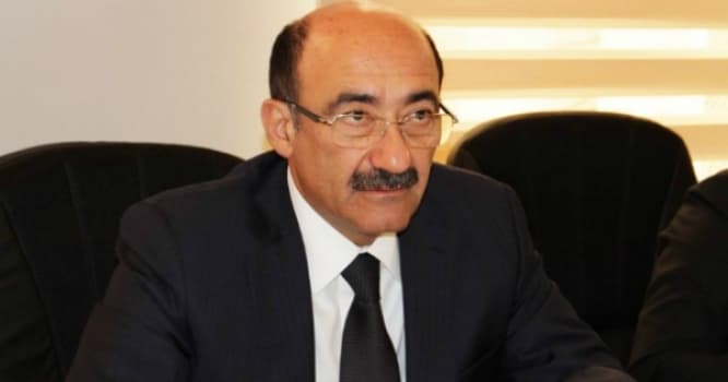 Nazir iki xanım məmura xəbərdarlıq etdi