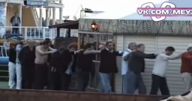 “Sxodka”ya polis basqınının tam videosu