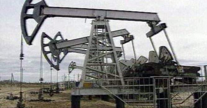 Səudiyyə Ərəbistanı neft hasilatının dondurulması ilə bağlı şərtini açıqladı